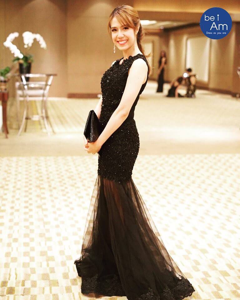 อนาสตาเซีย ดำ ชุดราตรียาว ดำ