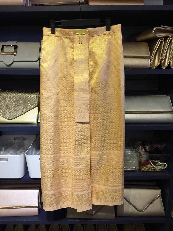 ผ้าถุงหน้านาง ทอง 2XL - 01 ชุดไทย ทอง