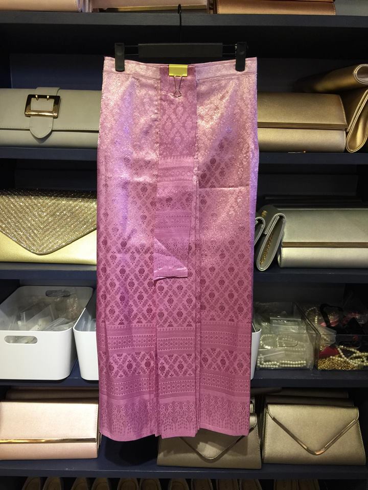 ผ้าถุงหน้านาง ชมพู (ลายสับปะรด) L - 02 ชุดไทย ชมพู