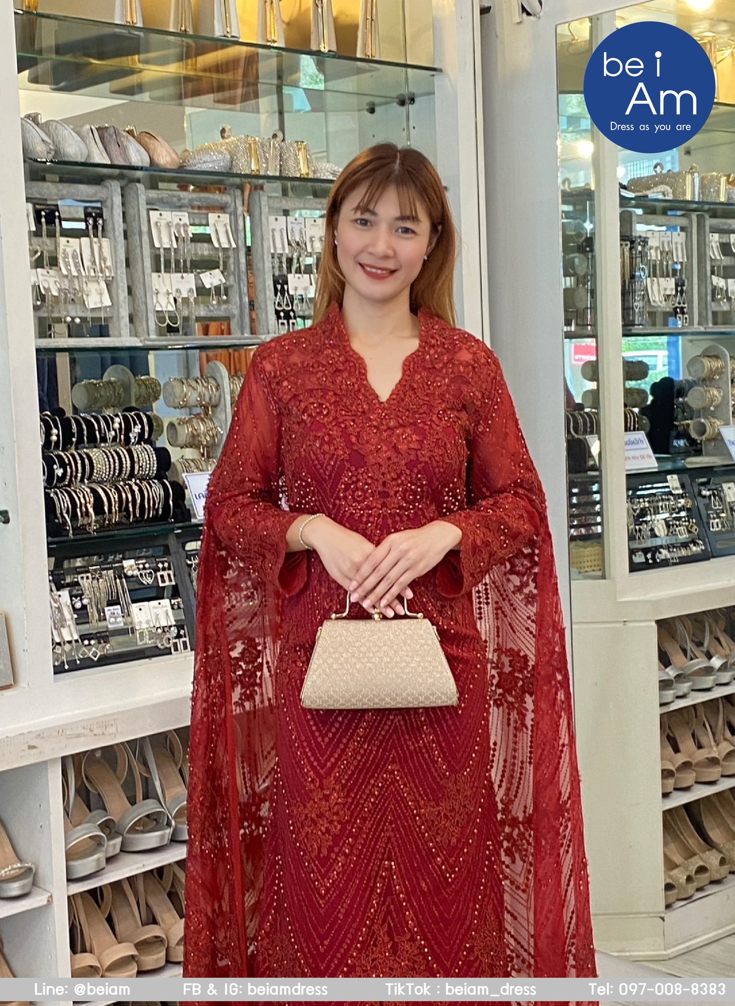อรุโณทัยยาว แดง ชุดราตรียาว แดง