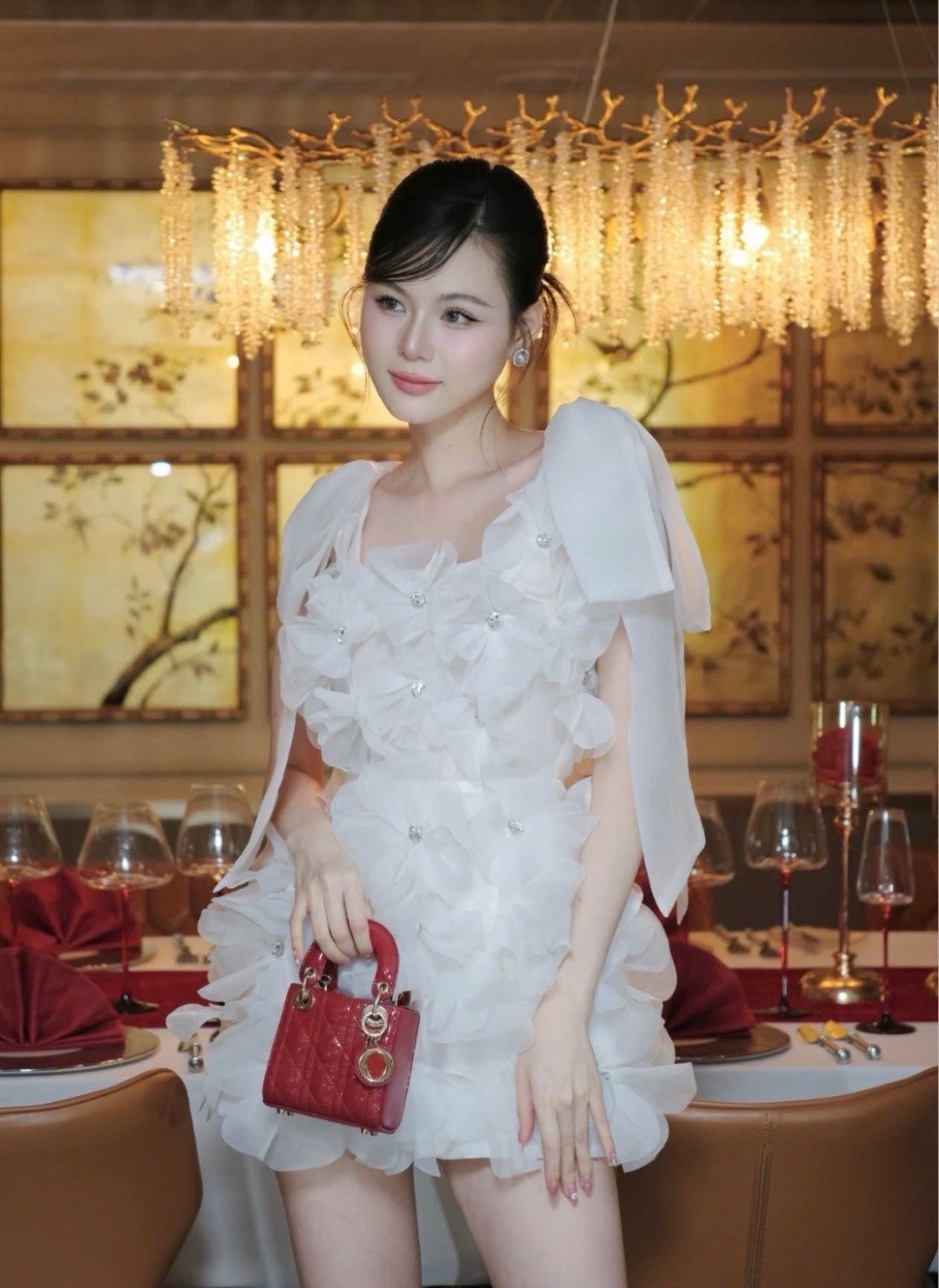 cwn โมจิโกะสั้น ขาว ชุดราตรีสั้น ขาว