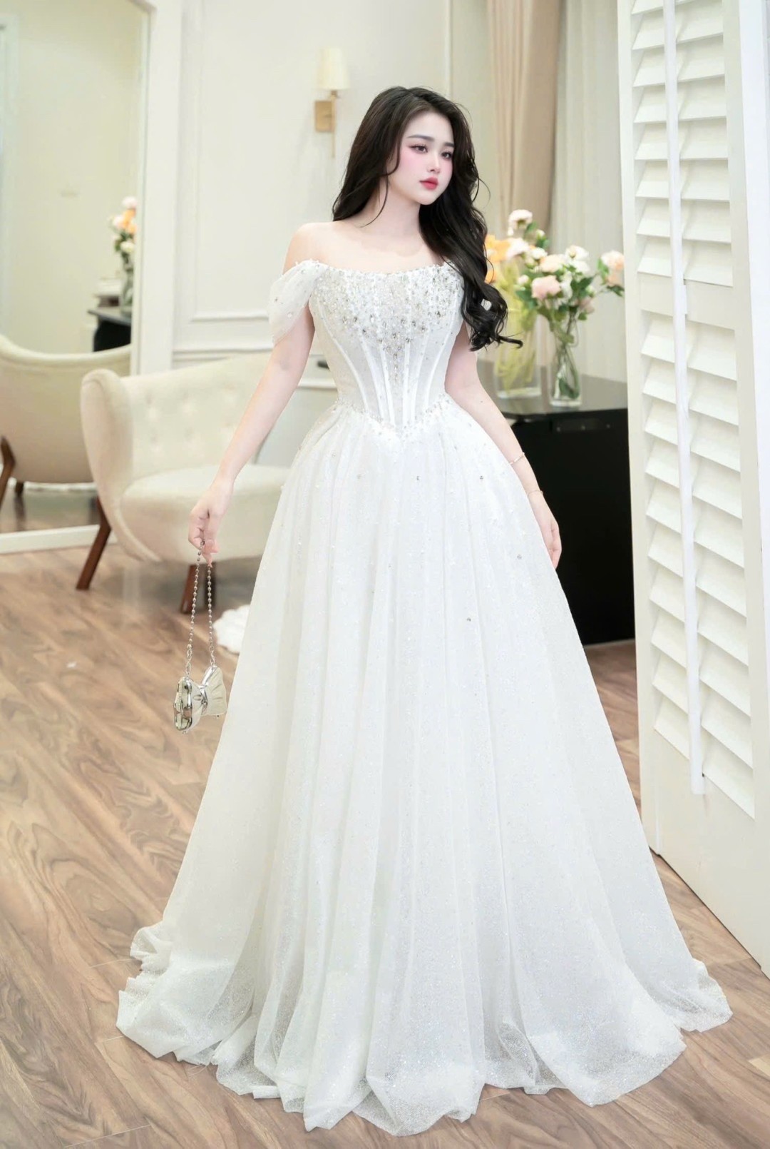 cwn ลิเลียน่ายาว ขาว ชุดราตรียาว ขาว